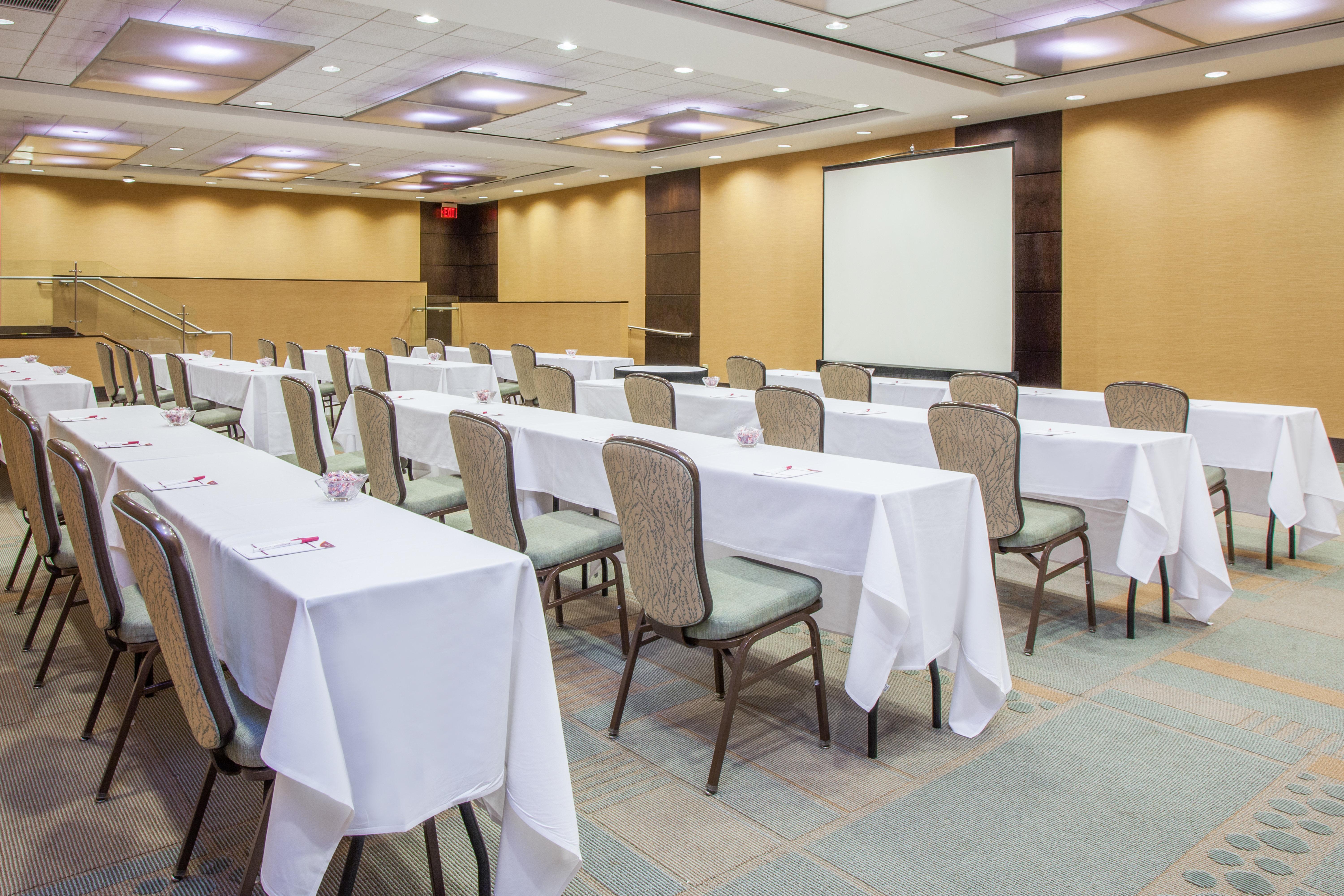 Crowne Plaza Hotel Glen Ellyn/Lombard By Ihg Экстерьер фото